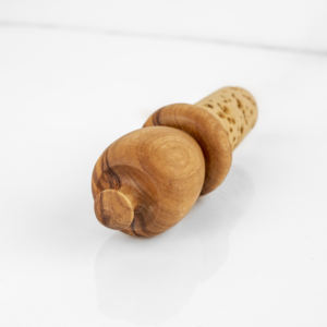 Tapón de Botella Rústico Mediterráneo de Madera de Olivo Ecológico, Duradero, Hermético, Hecho a Mano y Personalizado - Product Image 3
