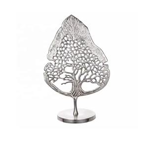 Figurine de table finie en or intemporelle Accent décoratif élégant pour les cadeaux d'espace de travail de bureau de salon et une utilisation quotidienne pratique - Product Image 4