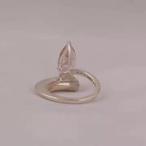 แหวนหมั้นเพชรที่เติบโตในแล็บทองคำ14KT ลูกแพร์สีชมพูตัดกับลูกแพร์จี้กลมเล็กๆแหวนเพชรที่ไม่ซ้ำใคร - Product Image 4