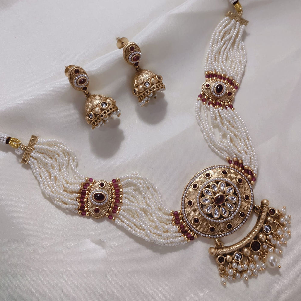 สีชมพูเข้ม