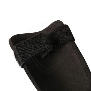 Espinilleras de Fútbol de Alta Calidad, Protectoras para Piernas, Transpirables, en Venta - Product Image 6