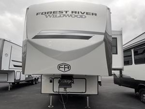 Venta al por mayor: Remolques de viaje y caravanas similar a Forest River Wildwood Heritage Glenn 369BL - ¡Encuentra la tuya! - Product Image 5