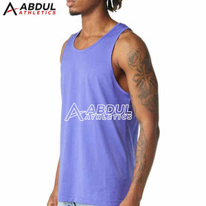 Débardeur élégant pour homme, parfait pour la salle de sport, les entraînements et les tenues décontractées, avec un tissu léger et une coupe confortable. - Product Image 4