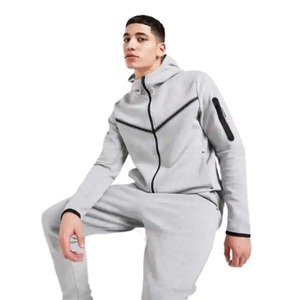 Conjunto Deportivo Unisex Personalizado de Dos Piezas, Ecológico, Estilo Urbano, para Gimnasio y Entrenamiento, en Tejido Técnico - Product Image 2
