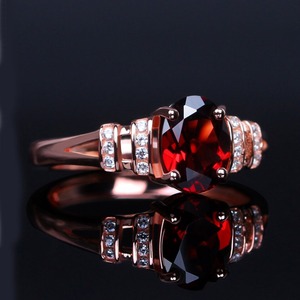 Hecho a mano Plata de Ley 925 Vintage Compromiso y boda Banda Granate de diamante de corte ovalado con perla para promesa y regalo de fiesta - Product Image 4