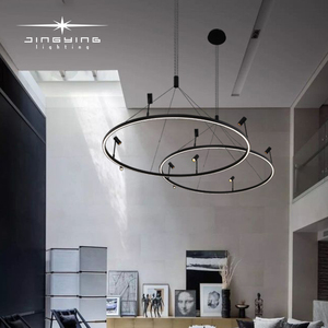 L'Ultimo Design di Lampadari Decorativi, Faretti Circolari e Proiettori È Utilizzato nelle Ristoranti di Ville di Lusso - Product Image 2