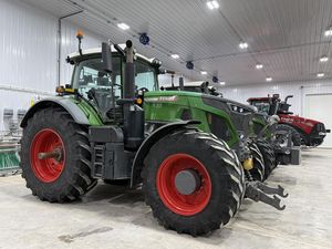 รถแทรกเตอร์ Fendt 936 Vario กำลัง 230 แรงม้า ขับเคลื่อน 4 ล้อ ระบบเกียร์คุณภาพสูง ขายดี - Product Image 2