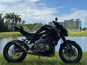 Kawasaki Z900 d'occasion de 2017 disponible - Product Image 2