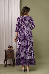 Longue robe ethnique élégante à imprimé floral avec ensemble Dupatta pour les célébrations festives Fonctions de mariage traditionnelles Élégance ethnique - Product Image 4