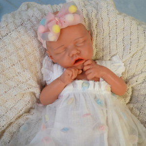 Bebé realista <span class=keywords><strong>de</strong></span> silicona completa 43cm 3kg Sleeping Girl <span class=keywords><strong>Reborn</strong></span> Dolls Silicona Baby Doll - Product Image 4