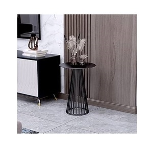 Table d'appoint de style tendance antique avec dessus en marbre, rangement avec table d'appoint de qualité supérieure utilisée dans les hôtels disponibles à la vente - Product Image 3