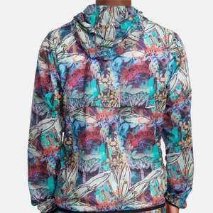 <b>Lightweight</b> Running Windbreaker <b>Jacket</b> - Breathable and Water-Resistant, Perfect for Outdoor Workouts - Product Image 3