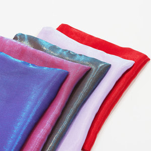 [Et aussi] Aurora Pouch Holographic Travel Makeup Bag Organisateur cosmétique de grande capacité pour les femmes et les essentiels de beauté quotidiens - Product Image 4