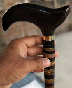 Bastón de Caminar con Mango de Cuerno de Búfalo de Alta Demanda, Bastón de Caminar de Madera de Calidad Superior con Personalización - Product Image 6