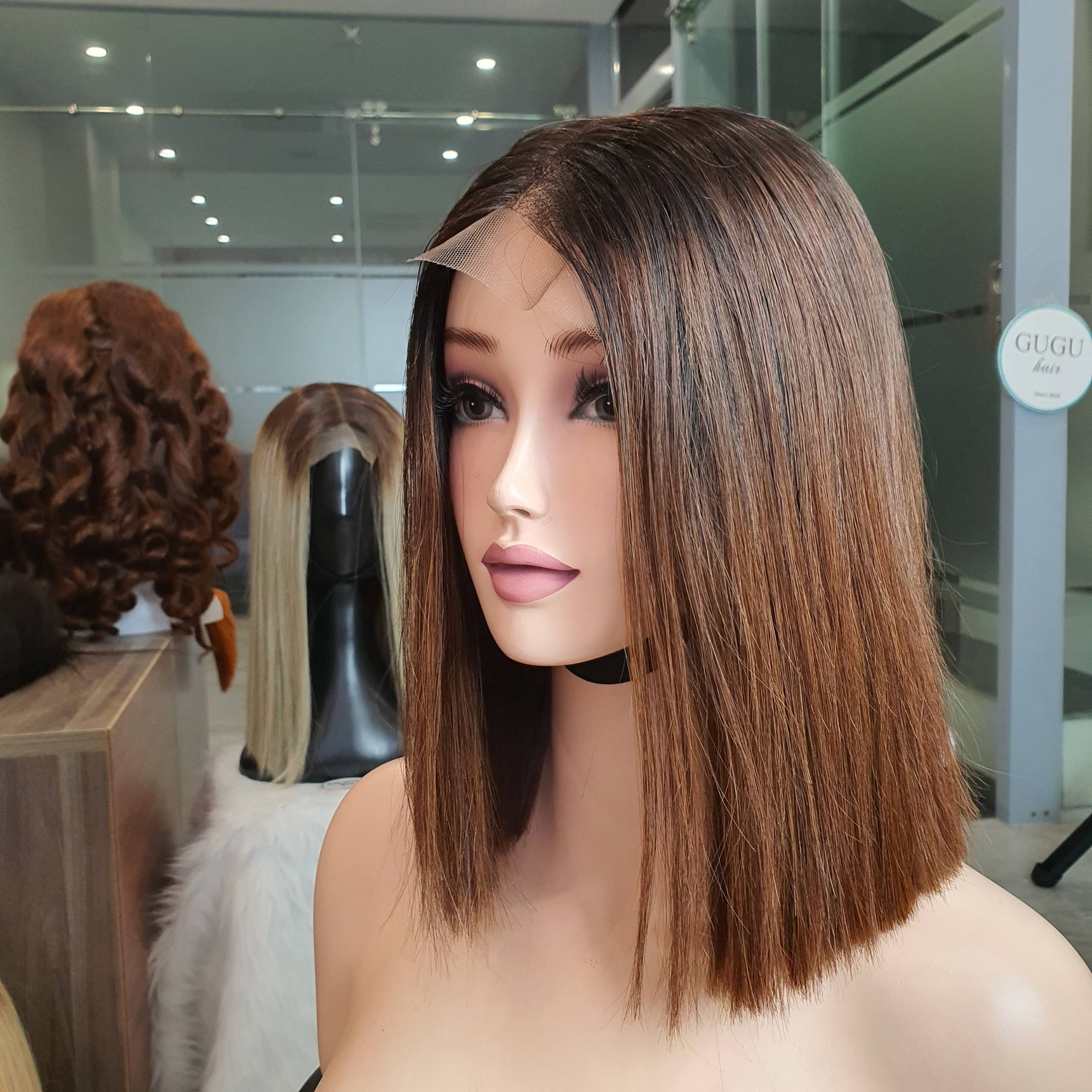 สีน้ำตาล