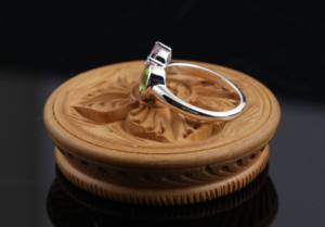 925แหวนเงินสเตอร์ลิงสำหรับใส่คอกเทลและเพอริดอทอทและอเมทิสต์สไตล์คลาสสิกสำหรับงานแต่งงานหรืองานปาร์ตี้ที่ทันสมัยและสง่างาม - Product Image 2