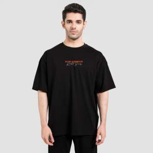 เสื้อยืดโอเวอร์ไซส์สีดำ ผ้าคอตตอนเจอร์ซีย์ 100% ระบายอากาศได้ดี ผ่านกระบวนการ Acid Wash น้ำหนัก 300gsm ลายเรียบ ทรงพอดีตัว มีทั้งแบบแขนยาวและแขนสั้น - Product Image 2
