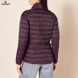 Chaqueta Larga Acolchada Impermeable para Mujer, Diseño Popular, Otoño/Invierno, con Cierre de Cinturón, Diseño Sólido, Relleno de Algodón, Hecha en Pakistán - Product Image 2