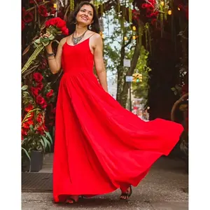 Robe rouge Elio en rayonne douce - Product Image 4