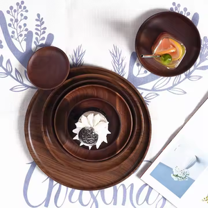 Assiette ronde en bois tout naturel Assiettes en bois Assiettes en bois par Crescent Crafts - Product Image 3