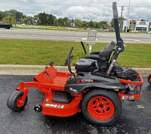 Tondeuse à gazon Kubota Z422 d'occasion à rayon de braquage nul de 54 pouces à vendre - Product Image 2
