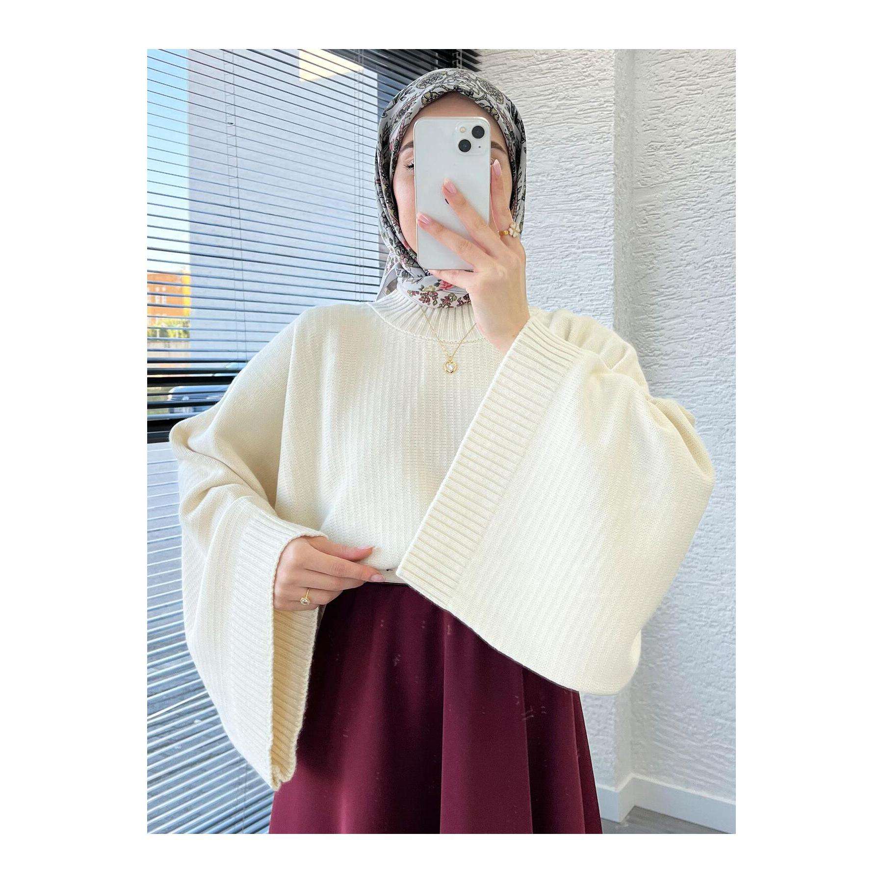 สีน้ำตาลอ่อน