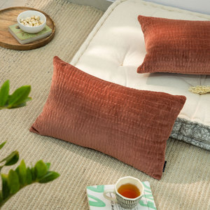 Taie d'oreiller de travail Kantha décorative à la main en velours de coton doux - Product Image 2