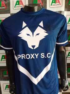 Ropa de fútbol personalizada 2025, pantalones cortos de Jersey de media manga OEM de alta calidad con logotipo de sublimación y calcetines numéricos a la venta - Product Image 3