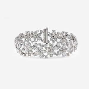Design de fleurs haute joaillerie taille poire diamants de laboratoire de luxe cloutés véritables bracelets en or massif 18 carats meilleurs pour les cadeaux d'anniversaire en vrac - Product Image 3