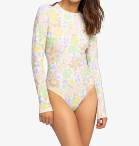 Good Quality Breathable Sublimated Cheap Price Long Sleeve <b>Rash</b> <b>Guard</b> <b>For</b> Ladies Custom Logo Printed Stylish <b>Women</b> <b>Rash</b> <b>Guards</b> - Product Image 3