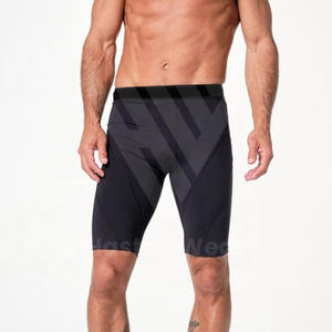 Active Wear Sporty Short de compression solide et écologique à taille élastique avec logo personnalisé pour hommes - Product Image 6