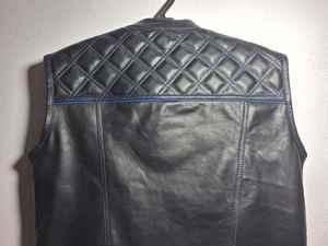 Chaleco de cuero para motocicleta con botones de invierno 2025 para hombre, estilo callejero, ecológico, informal, a la moda, nuevo precio al por mayor, alto - Product Image 5