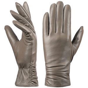 Nouvelle conception, taille personnalisée, gants en cuir de combat à haute adhérence, protection complète des doigts, design classique, gants en cuir flexibles et tendance pour femmes - Product Image 1