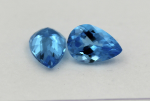 Topacio azul suizo natural en forma de pera, piedras preciosas sueltas facetadas, ofertas a granel, fabricante, precio al por mayor, fabricación de joyas - Product Image 4