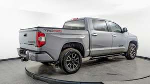 รถกระบะอีลิท ยูส 2018 รุ่นทูน-ดรา ลิมิเต็ด ครูว์-แม็กซ์ เครื่องยนต์ 5.7 ลิตร ระบบขับเคลื่อน 4 ล้อ - Product Image 2