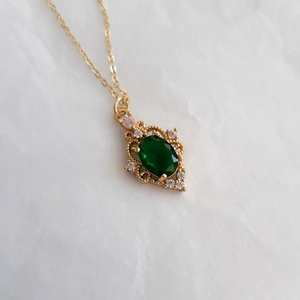Elegante Colgante de Esmeralda, Plata de Ley 925, Chapado en Oro de 14K, Joyería Hecha a Mano, Regalo para Ella - Product Image 6