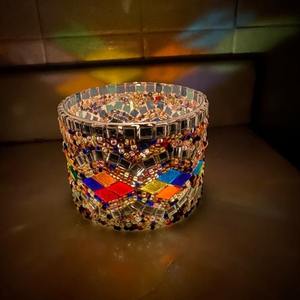 Fournisseur de premier plan de mosaïques de cire d'abeille multicolores personnalisées - Bougies votives artisanales très parfumées pour la décoration de Noël, style moderne, pour le marché. - Product Image 4