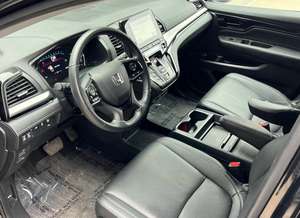 Minivan Honda Odyssey EX-L 2023, Bien Cuidada y Limpia - Product Image 3