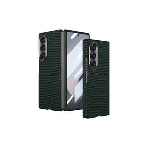 Coque arrière en silicone premium Netzy pour Samsung Galaxy Z Fold 6, texture fibre de carbone, avec protection de l'appareil photo - Product Image 1