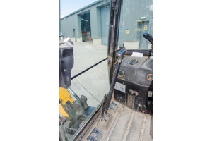 Mini-excavatrice JCB 8016 de 1,2 tonne avec godet de creusement, excavatrice hydraulique compacte d'occasion - Product Image 3