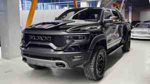 Pick-up 4x4 haute performance d'occasion 2024, cabine double, conduite à gauche, sièges en cuir, caméra arrière - Product Image 5