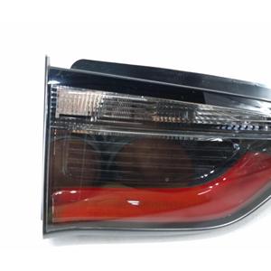 FEU STOP ARRIÈRE GAUCHE INTEGRÉ À LA PORTE Série JEEP Compass P55112685AB (16>) - Product Image 2
