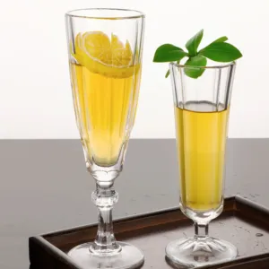 China Fabricage Hete Verkoop Elegante Reliëf Champagne Fluit Goblet