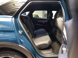 Excellent état, occasion, 2024, 3008 HYBRID 136GT SUV/TOUT-TERRAIN, accoudoir avant, frein de stationnement automatique, à vendre - Product Image 6