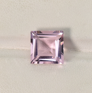 Morganite pêche carré princesse coupe 6 mm à 9 mm tailles facettes rose laboratoire pierres précieuses en vrac pour la fabrication de bijoux - Product Image 1