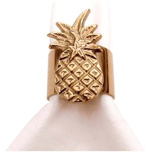 Anillo de latón grabado en relieve hecho a mano, diseño de piña chapado en oro, servilletas, vajilla, servilletas decorativas - Product Image 1