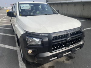 มิตซูบิชิ แอล200 ดับเบิ้ลแค็บ ดีซี 2.4 ลิตร 4x4 5 สปีด รุ่นขายดีประจำปี 2025 - Product Image 2