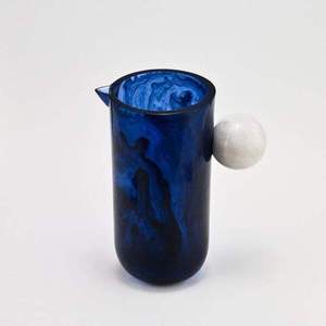 Couvercle de pichet en résine écologique fait à la main de luxe pichet décoratif léger et durable moderne pour servir des verres fêtes à la maison - Product Image 3