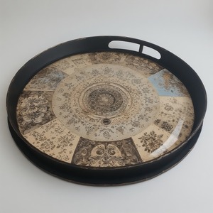 Assiette de présentation en résine Dusty Rose combinant des finitions roses sourdes et nacrées pour des thèmes de décoration élégants et doux - Product Image 1