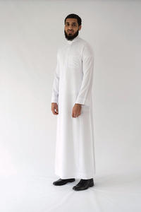 Thobe pour hommes de haute qualité Vêtements islamiques en coton Jubbah Thobe Tradition pour hommes avec notre Collection Thobe Premium - Product Image 2